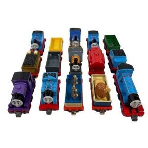 Thomas The Tank Engine & Friends Take N Play Diecast Magnetic Toy Train Lot 15